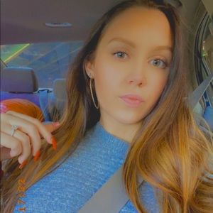 Meet your Posher, Lexi